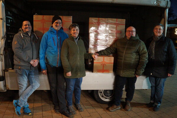 Bild vergr&ouml;&szlig;ern: Johanniter Weihnachtstrucker Aktion 2023