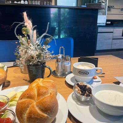 Bild vergr&ouml;&szlig;ern: Frühstück a la cart