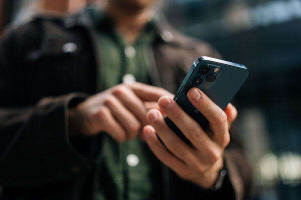 Bild vergr&ouml;&szlig;ern: Smartphone