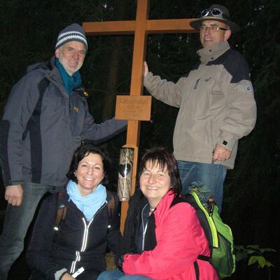 Bild vergr&ouml;&szlig;ern: Gipfelkreuz